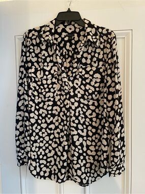Ann Taylor Black and White Spot Print Button-Down Shirt